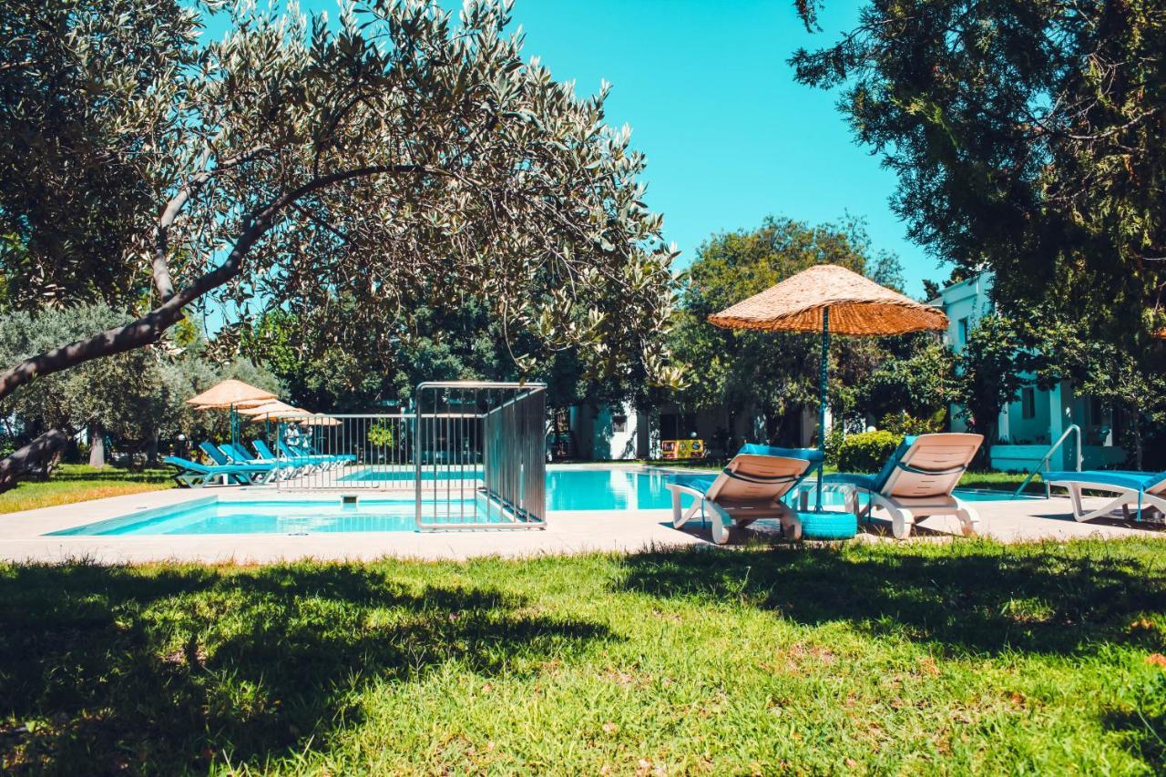 Muskebi Apart Otel Ortakent Bagian luar foto
