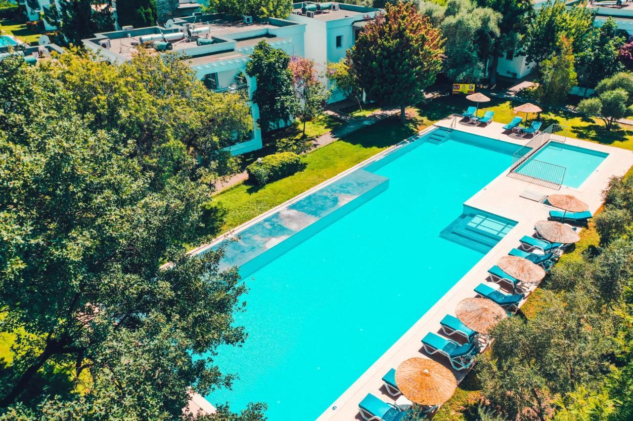 Muskebi Apart Otel Ortakent Bagian luar foto