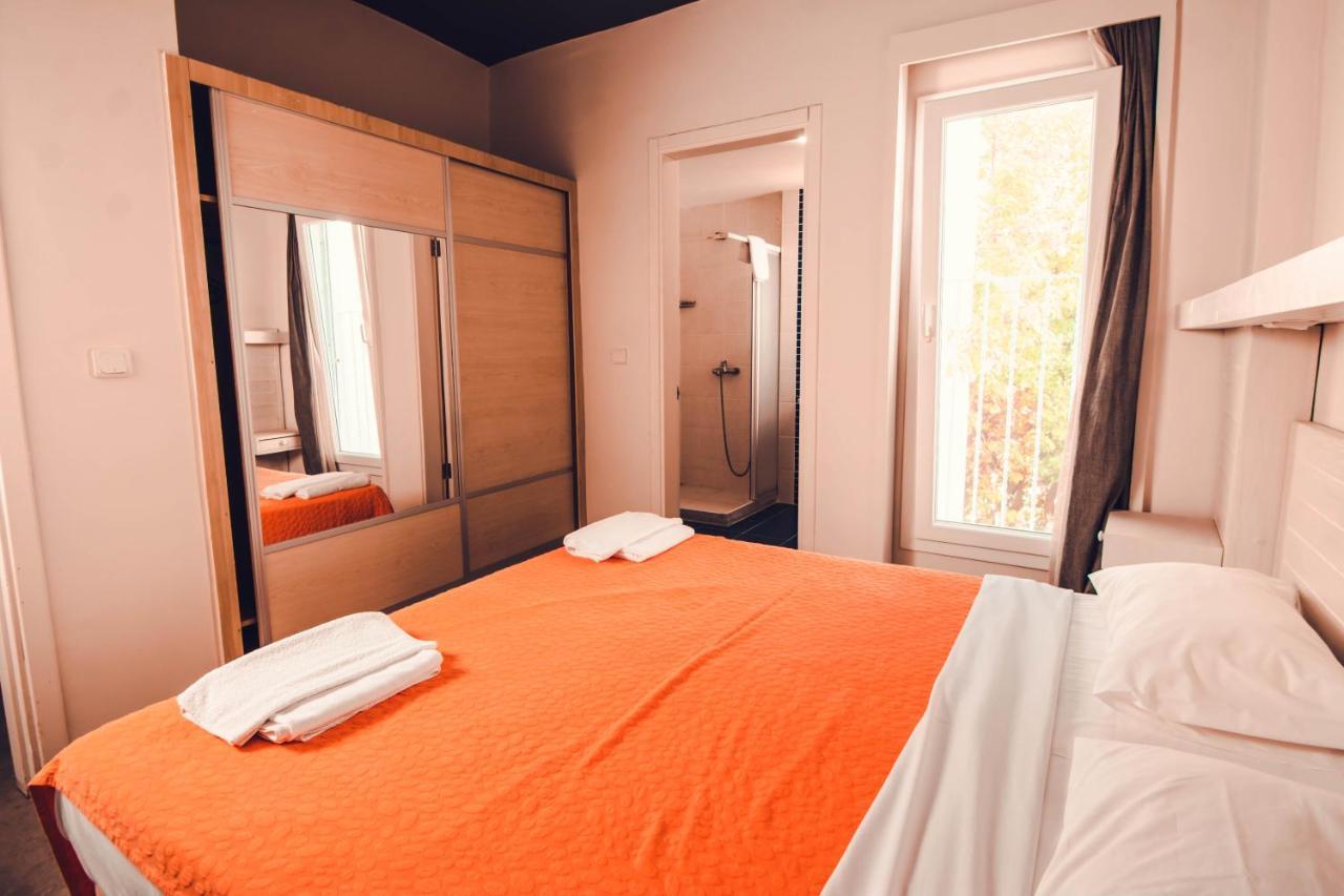 Muskebi Apart Otel Ortakent Bagian luar foto