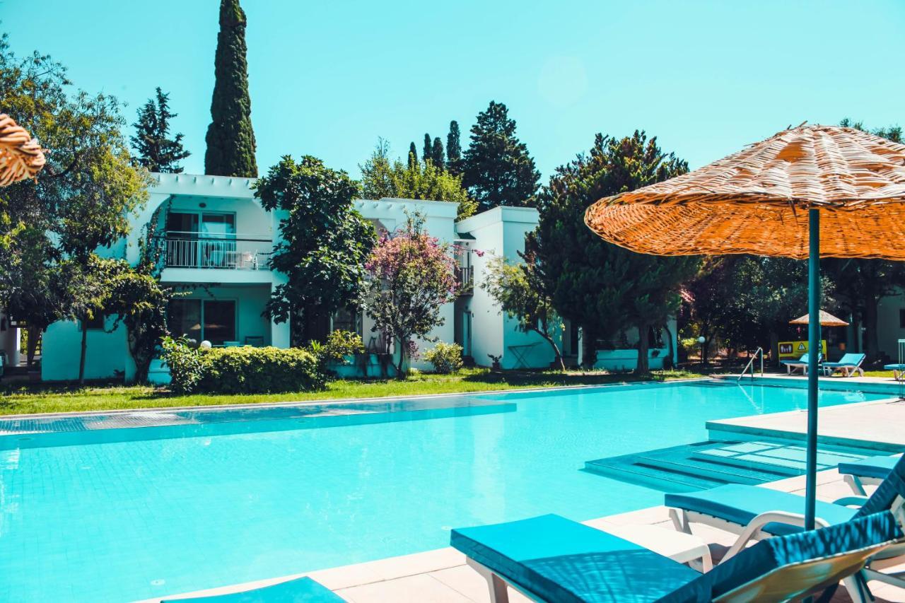 Muskebi Apart Otel Ortakent Bagian luar foto