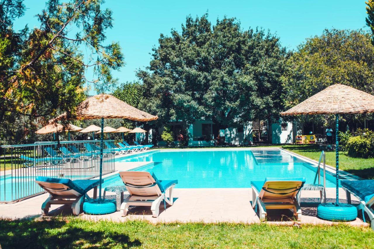 Muskebi Apart Otel Ortakent Bagian luar foto