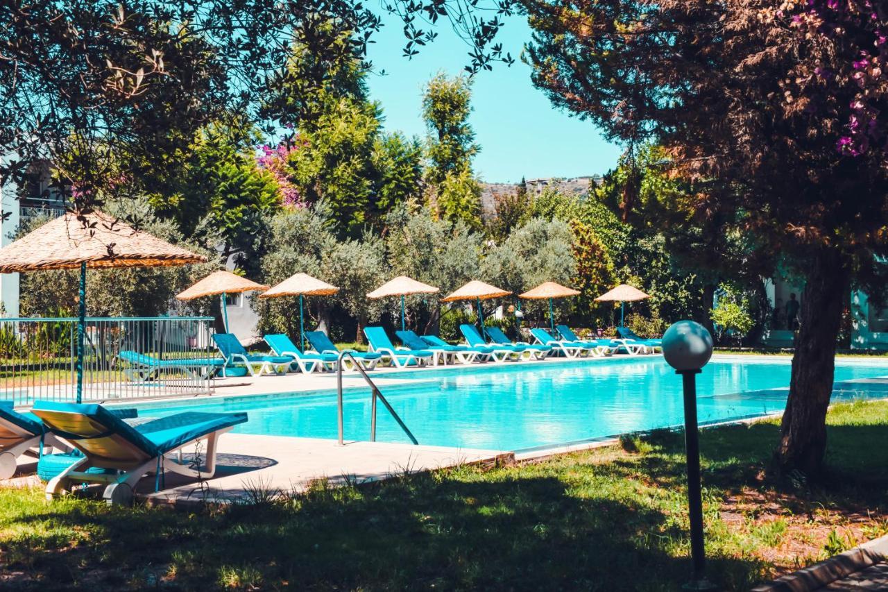Muskebi Apart Otel Ortakent Bagian luar foto