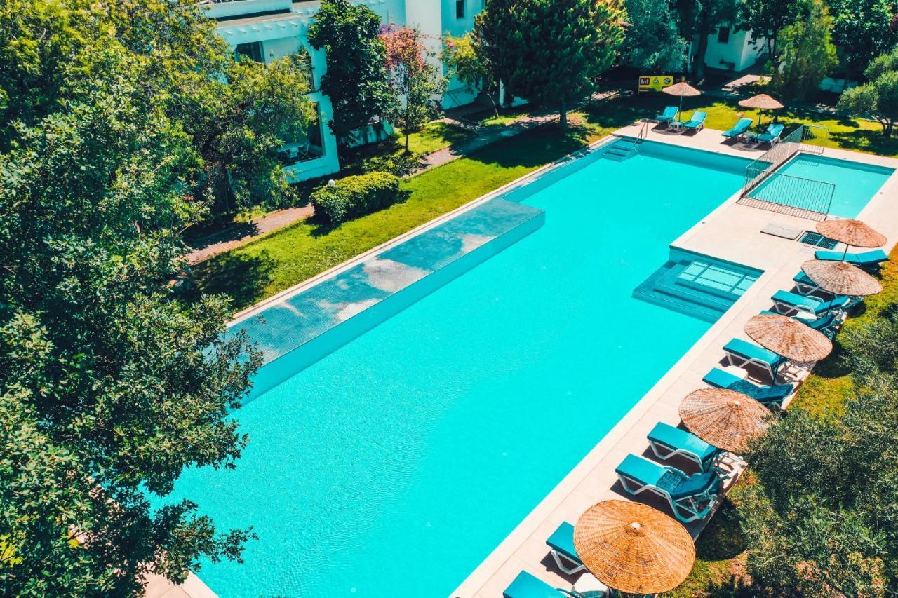 Muskebi Apart Otel Ortakent Bagian luar foto